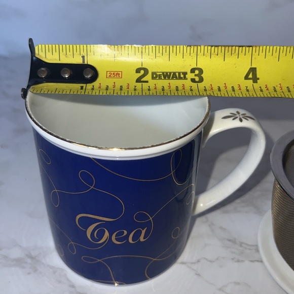 Tea Cup with Strainer and Lid Stylized Graphics - Picture 9 of 11